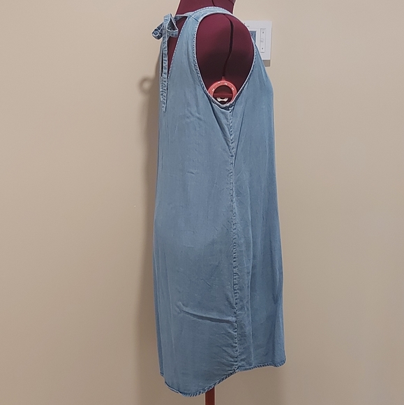 Chambray Dress - Picture 3 of 3